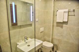 Отель Hotel Prova Улцинь Семейный номер с террасой-5